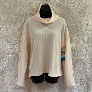 Ladies NWT Columbia Size M Waffle Knit Cowl Neck Sweater.